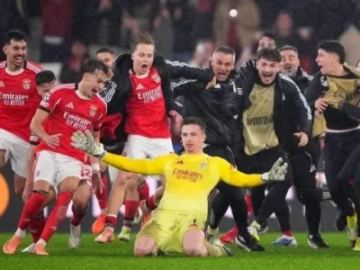 Trubin Ghi Bàn Phút 98, Benfica Từ Cõi Chết Lội Ngược Dòng Vào Vòng Knockout Champions League!