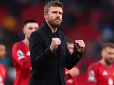 Gây Sốc! Michael Carrick Lập Kỷ Lục Lịch Sử Man United, Vượt Mặt Cả Mourinho