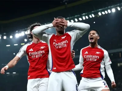 Arsenal ‘ăn 4’ mùa này: 6 lý do không thể chối cãi khiến Pháo thủ vô địch mọi đấu trường