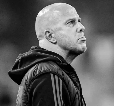 Bom tấn: Liverpool chính thức liên hệ Xabi Alonso, Arne Slot sắp bị sa thải? 1