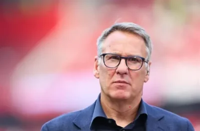 Paul Merson 'bóc tem' kết quả Leeds vs Arsenal: Pháo thủ thắng đậm, Gyokeres trở lại đội hình chính? 1