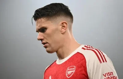 Ian Wright lên tiếng bất ngờ về 'gã khổng lồ' 62 triệu bảng của Arsenal 1